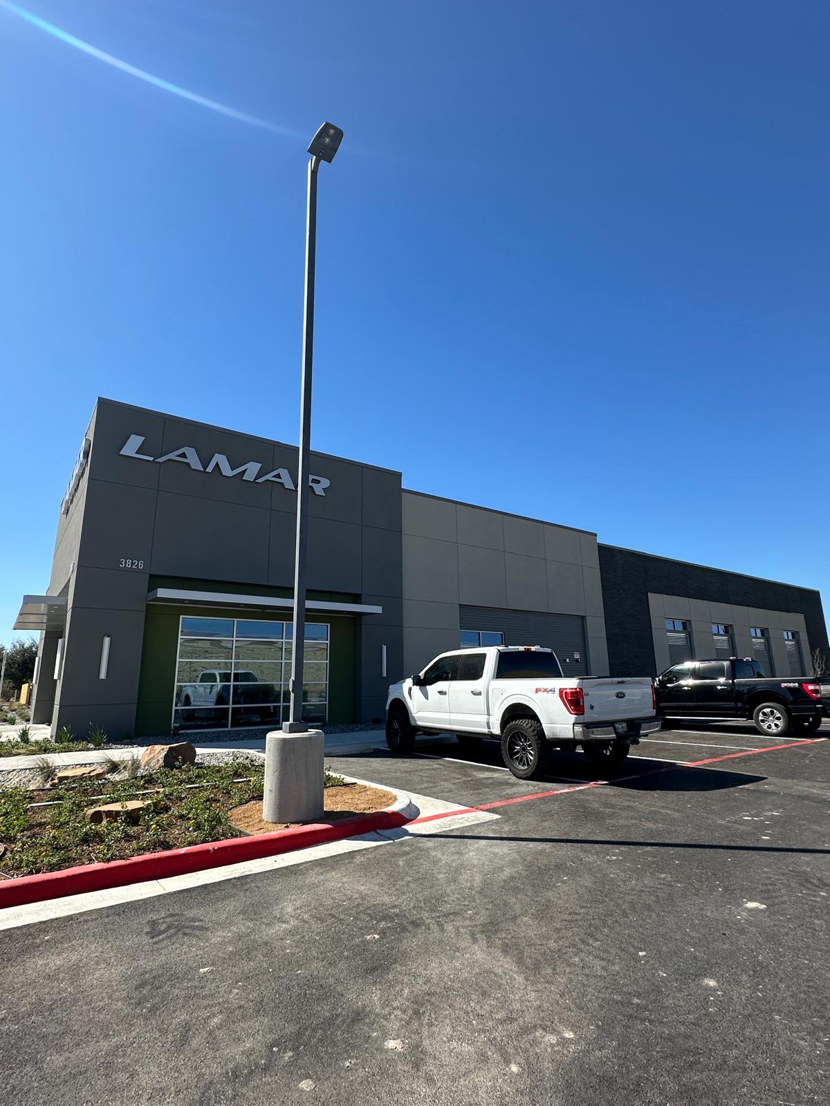 Lamar dealership detail